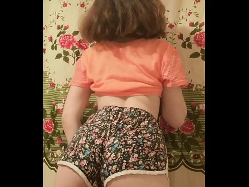 ❤️ seksi genç bebeğim soyunma kapalı onu şort üzerinde kamera ❤ Rus pornosu tr.my-hentai-gallery.ru ️❤